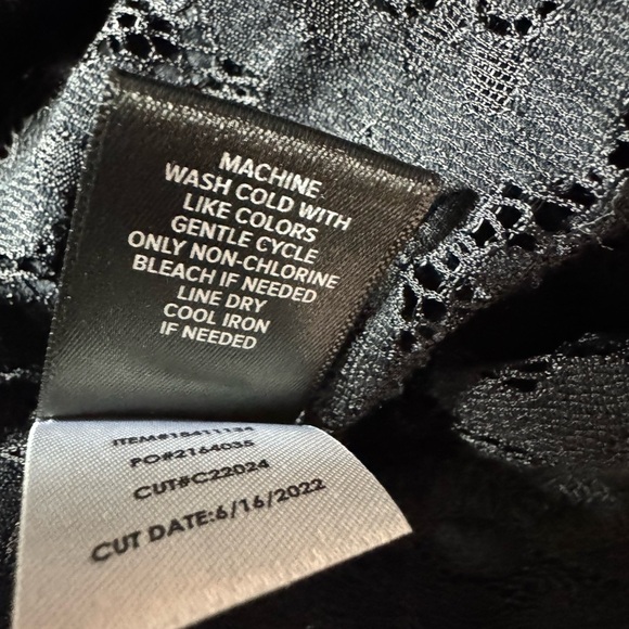 Torrid Sheer Black Lace Top Size 1X - Picture 7 of 9